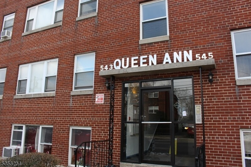 Primary Photo - 543 Joralemon St