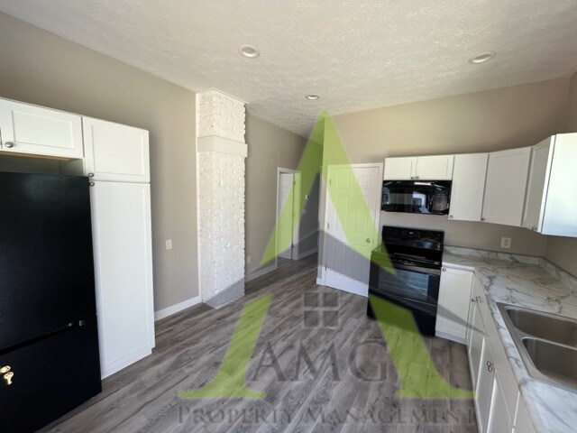 Foto del edificio - 3553 N Kenwood Ave