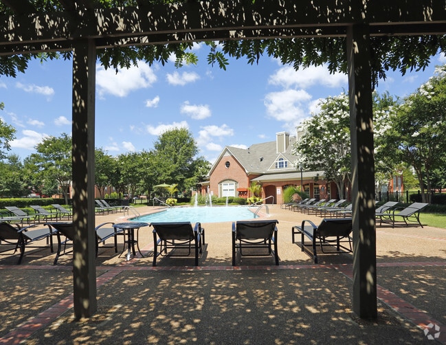 The Bridges at Germantown Apartments - Germantown, TN | Apartments.com