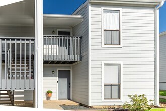 Building Photo - 13151 Walden Rd