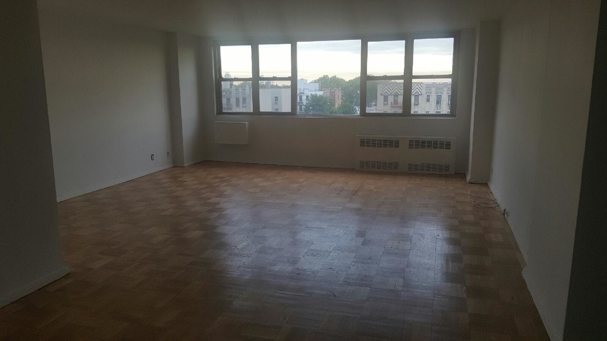 Primary Photo - 400 Ocean Pkwy