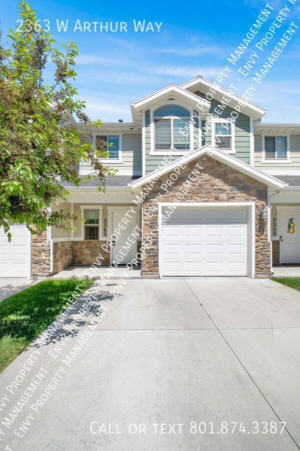 Building Photo - 2363 Arthur Way