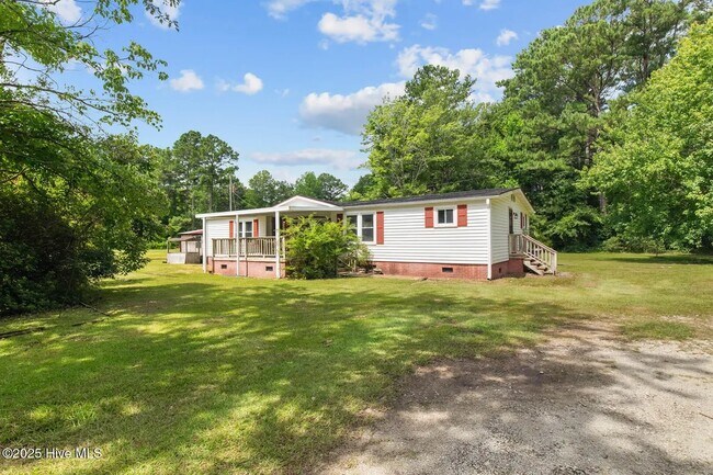 Building Photo - 136 Smedley Ln