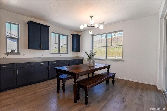 Foto del edificio - 5208 Silver Hare Ct