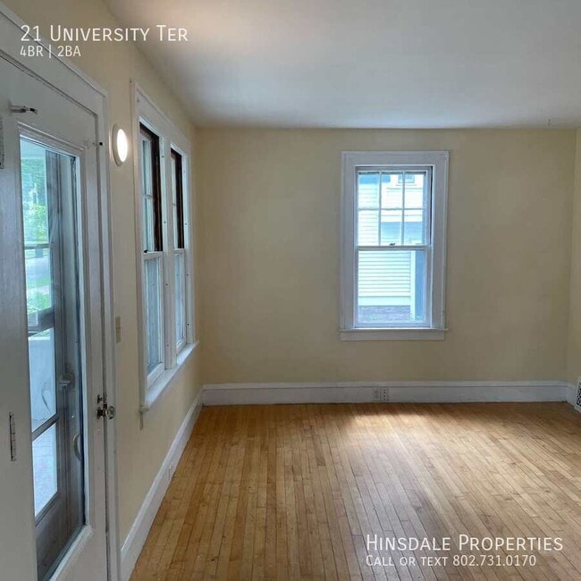 Building Photo - 21 University Terrace