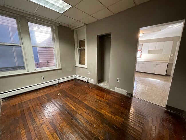 Foto del edificio - 102 Main St