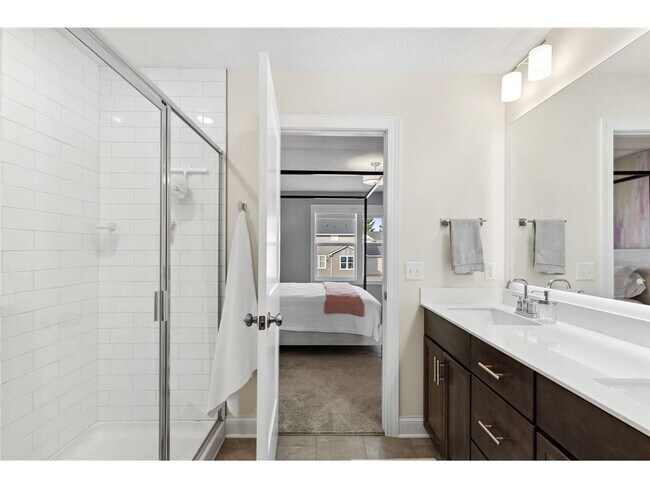 Foto del edificio - 493 Kerry Way