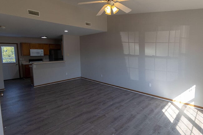 Foto del edificio - 1507 Native Dancer Ct