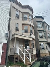 Building Photo - 339 16th Ave
