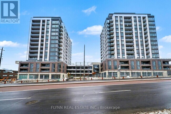 Building Photo - 715 Davis Dr