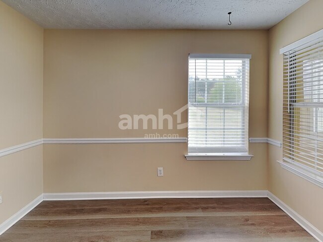 Foto del edificio - 101 Springbrook Ln