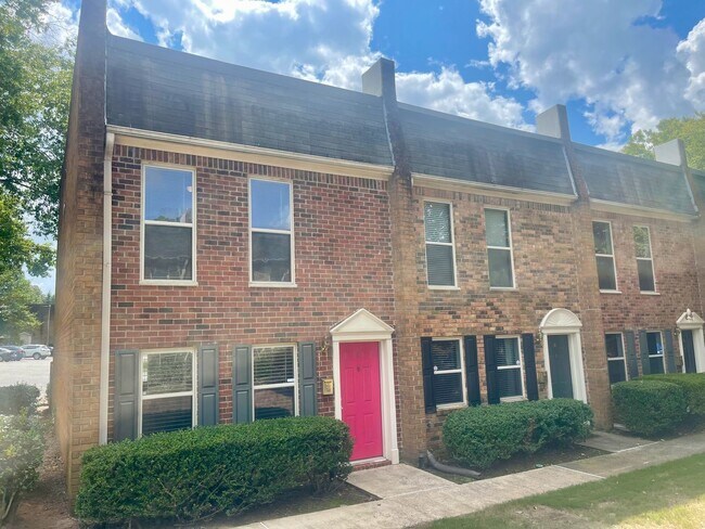 Foto del edificio - Sandy Springs address near Historic Roswell