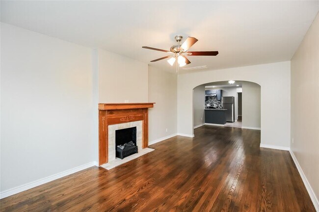 Foto del edificio - 3809 NW 24th St