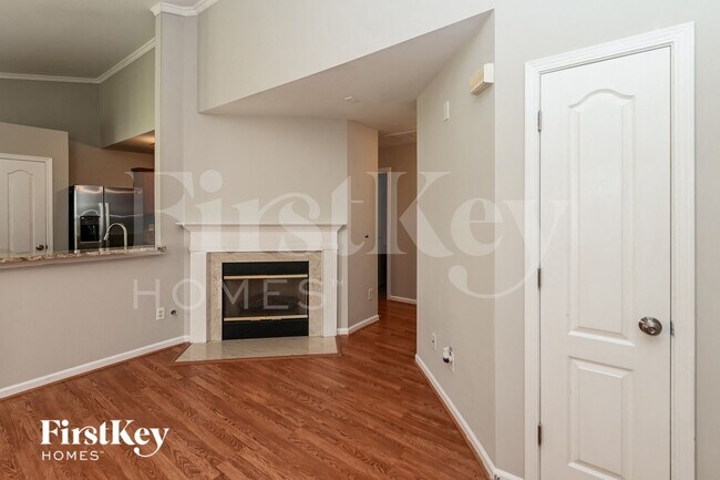 Foto del edificio - 4310 Cochran Farm Ln