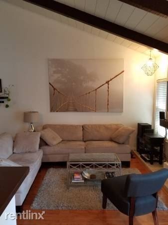 Building Photo - 2 br, 1 bath Townhome - 377 Westcliffe Cir