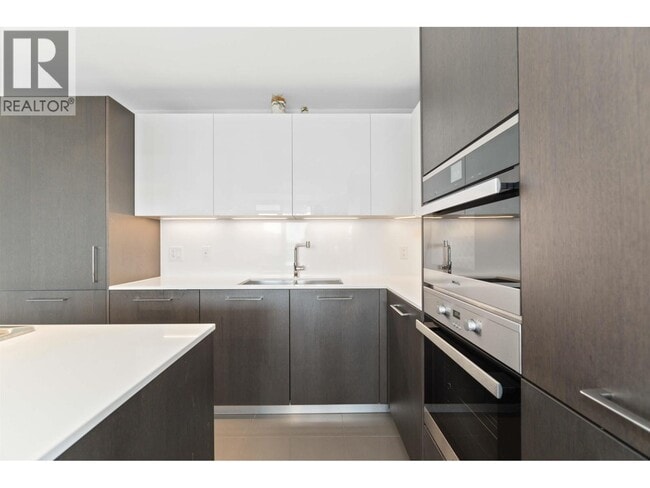 Building Photo - 6611 Pearson Wy