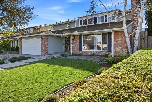 Building Photo - 6137 Banner Dr