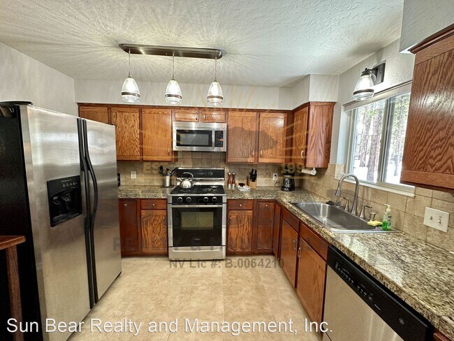 Building Photo - 2 br, 1 bath House - 878 Peepsight Ct.