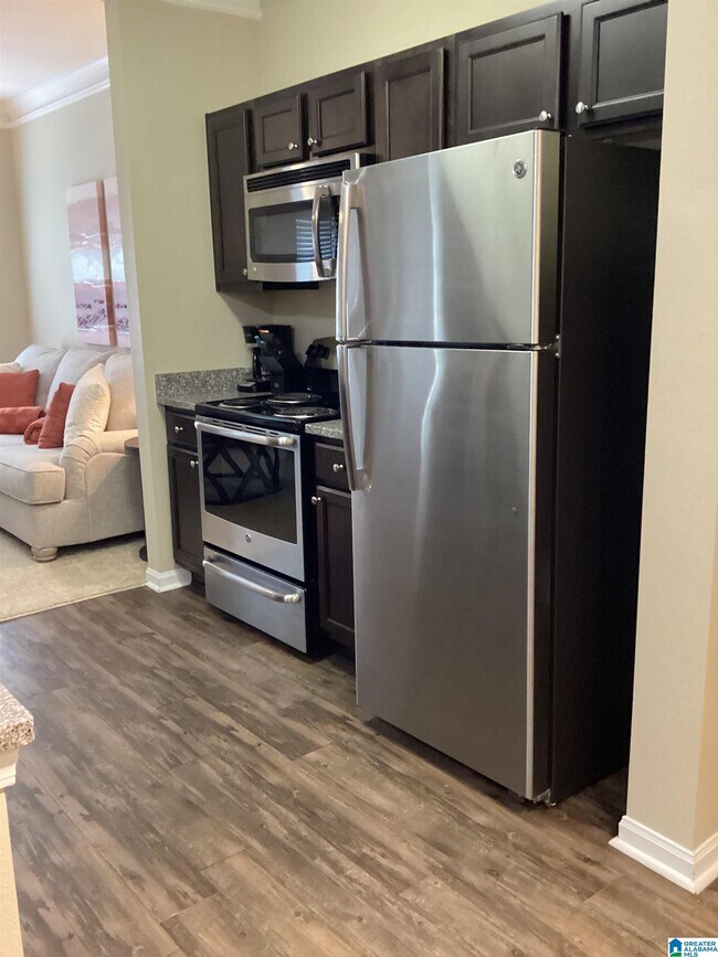 Foto del edificio - 5050 Cahaba River Rd