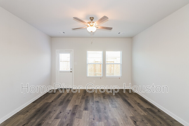 Building Photo - 17334 Gentle Doves Ln
