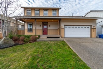 Building Photo - 1569 SW Carnegie St