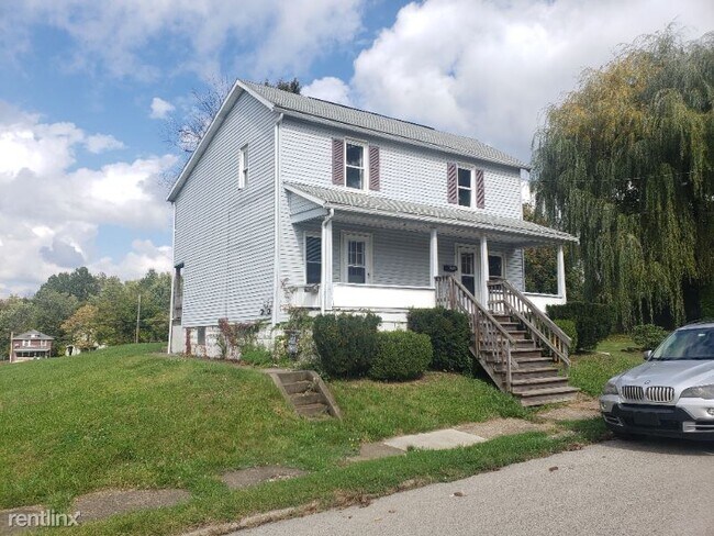 Building Photo - 1002 Webster St