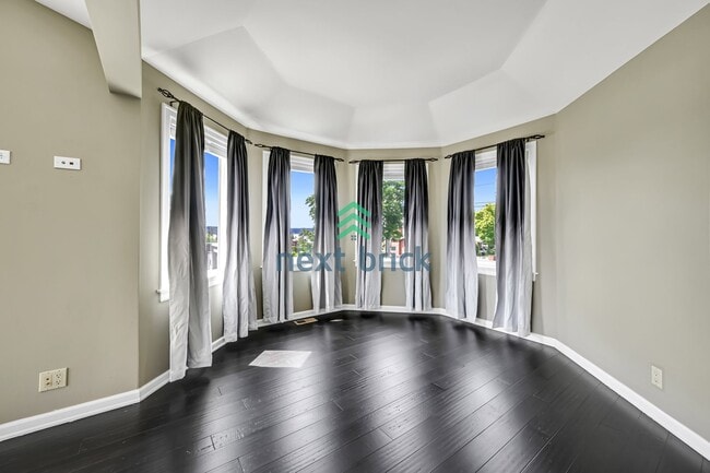 Building Photo - Beautiful home with 4 beds, 3.5 baths for ...