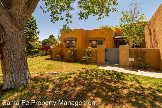 Foto del edificio - 3 br, 2 bath House - 7469 Saratoga Court