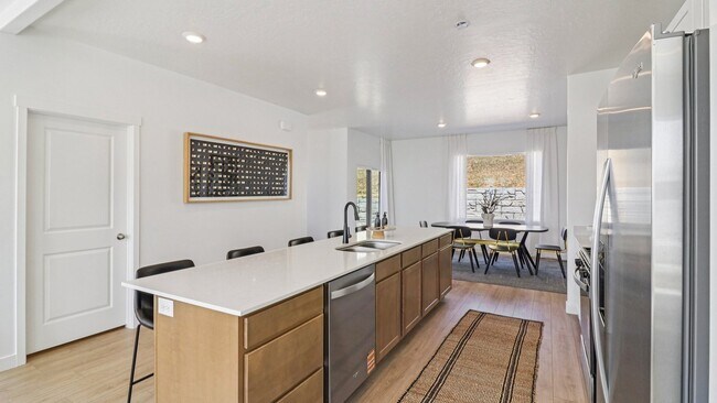 Foto del edificio - 513 E Levengrove Dr