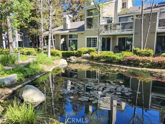 Foto del edificio - 700 E Lake Dr