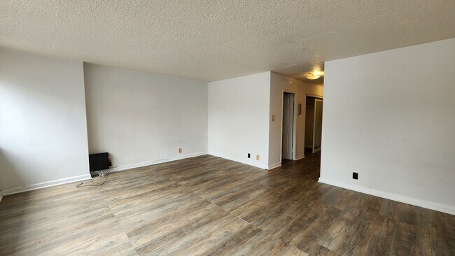 Foto del edificio - 280 Marin Blvd