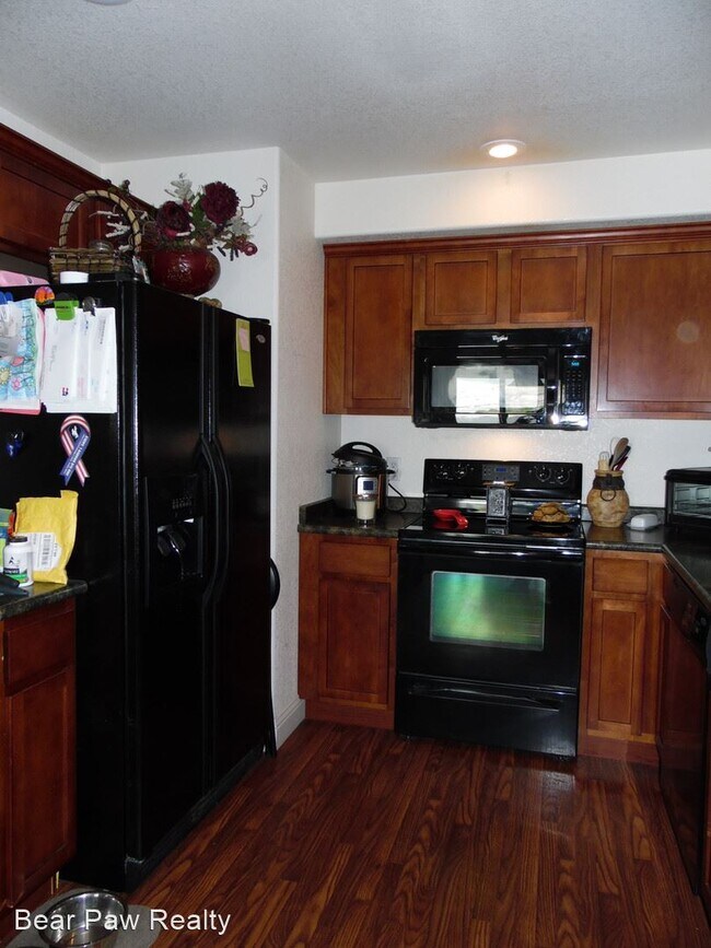 Foto del edificio - 4 br, 3.5 bath House - 4113 Gunsmoke Road