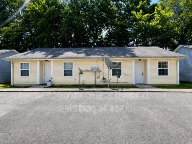 Foto del edificio - 1375 Thompsonville Ln