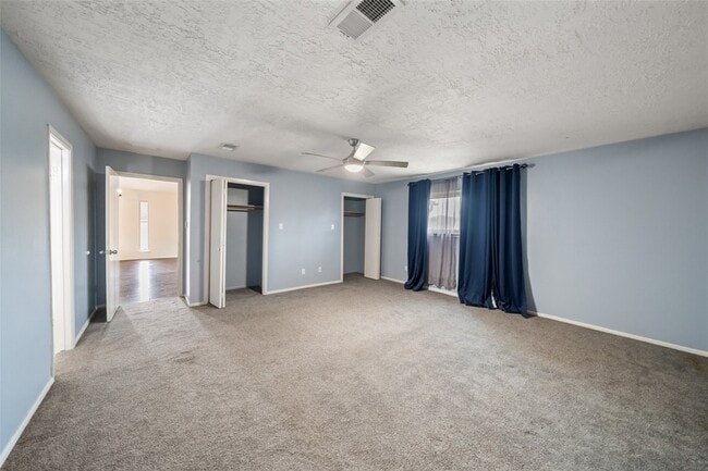 Building Photo - 416 Rolling Hills Dr W