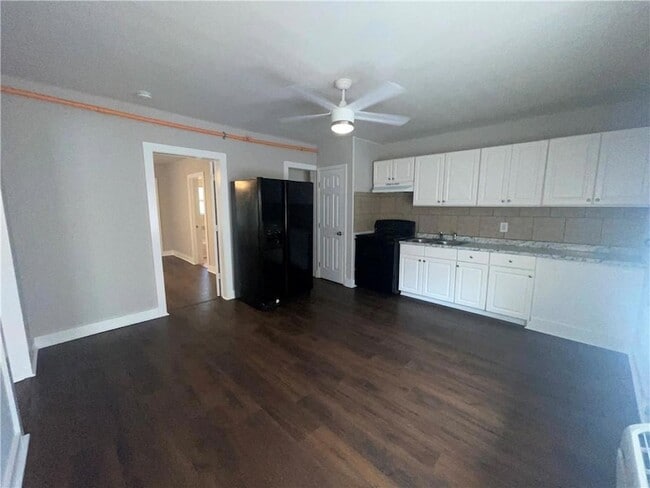 Foto del edificio - 907 Maple Ave SW