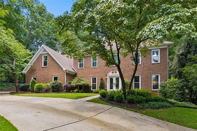 Foto del edificio - 210 Willow Lk Cv