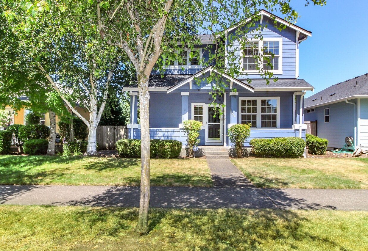 Foto principal - Charming 3-bedroom Craftsman Style DuPont ...