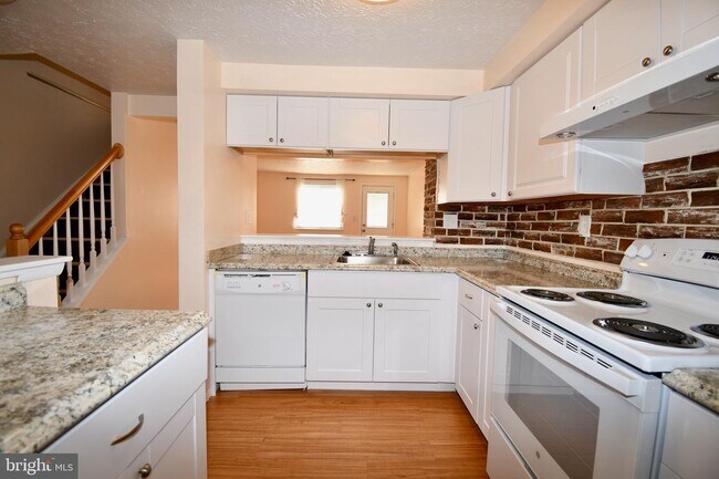 Building Photo - 222 Canfield Terrace