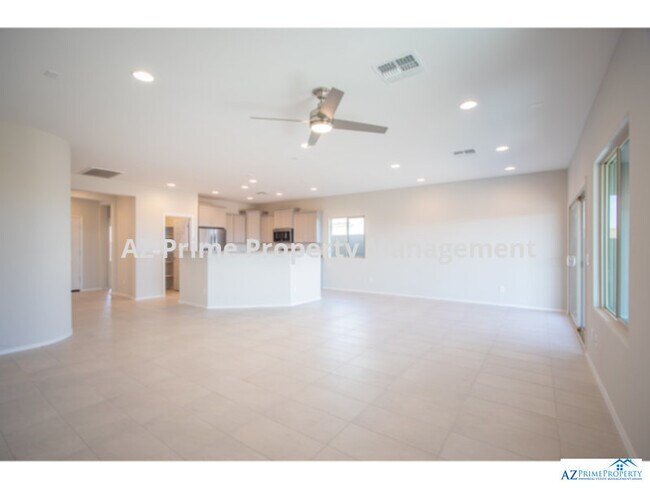 Building Photo - 3667 N Astoria Dr