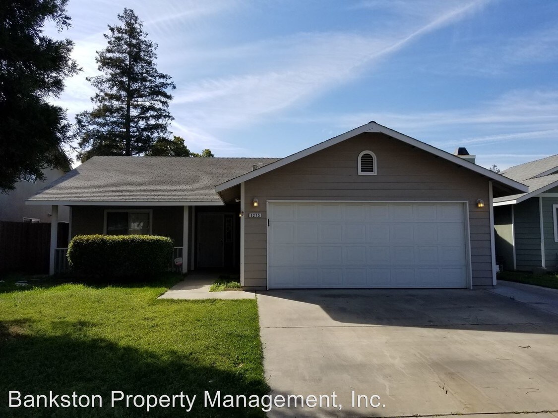 Primary Photo - 3 br, 2 bath House - 1275 Santa Cruz Ave.
