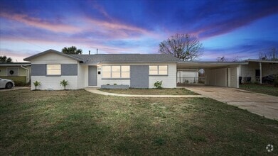 Building Photo - 4800 Key Largo Dr W