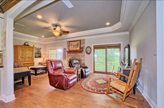 Foto del edificio - 7618 TX-87