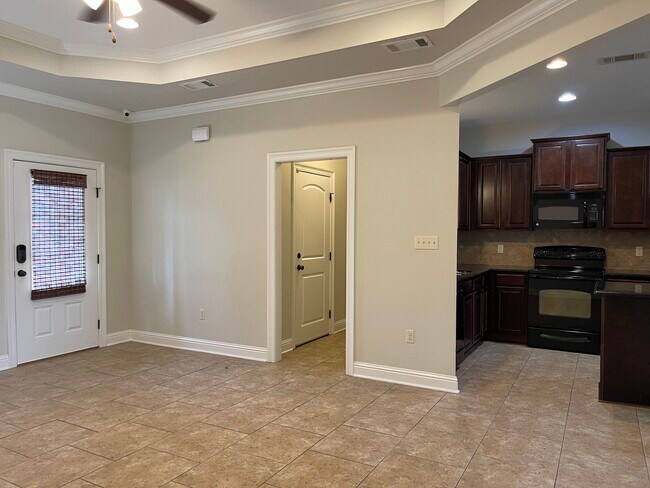 Building Photo - 4422 Bay View Dr