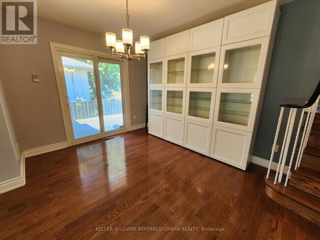 Photo du bâtiment - 82 Havenbrook Blvd