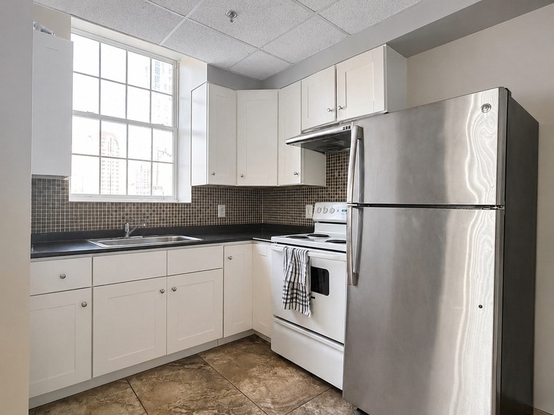 Photo - 72 Kneeland Street Unit 503