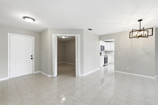 Building Photo - 3357 Jog Park Dr