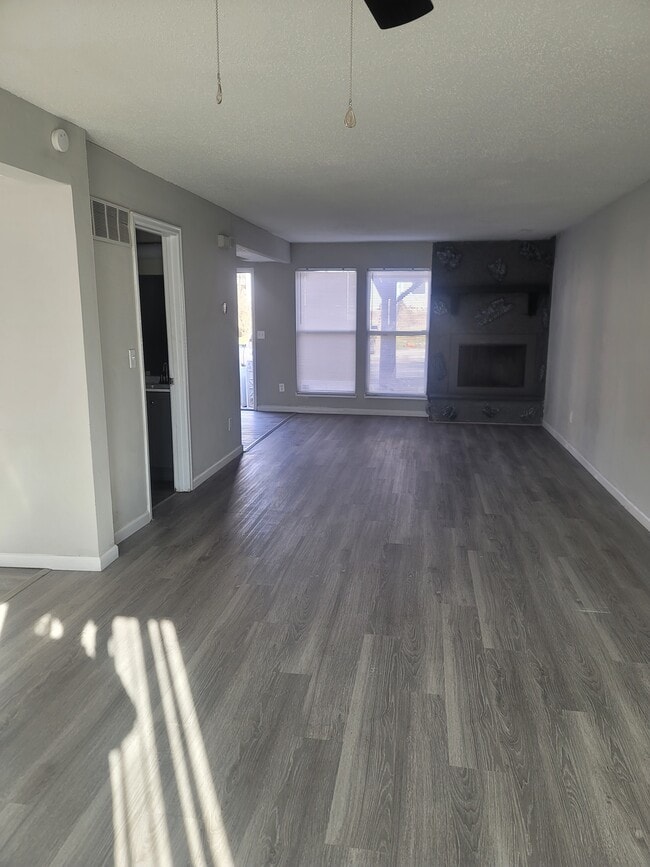 189 Northport Hills Dr Unit 189, Florissant, MO 63033 Condo for Rent