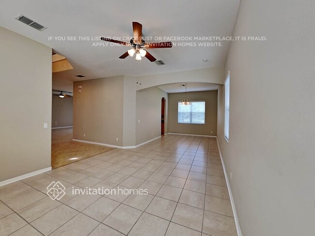 Building Photo - 19929 Tamiami Ave