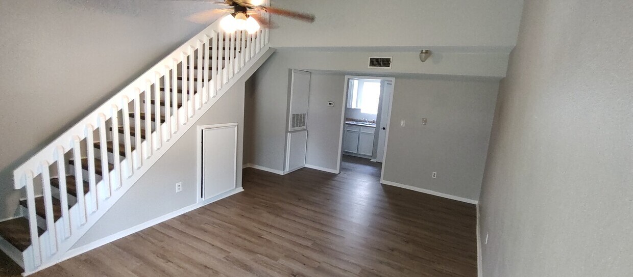 Foto principal - 1176 Oregon Ave