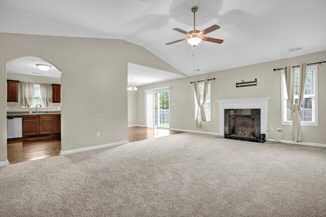 Building Photo - 202 Marsh Haven Dr